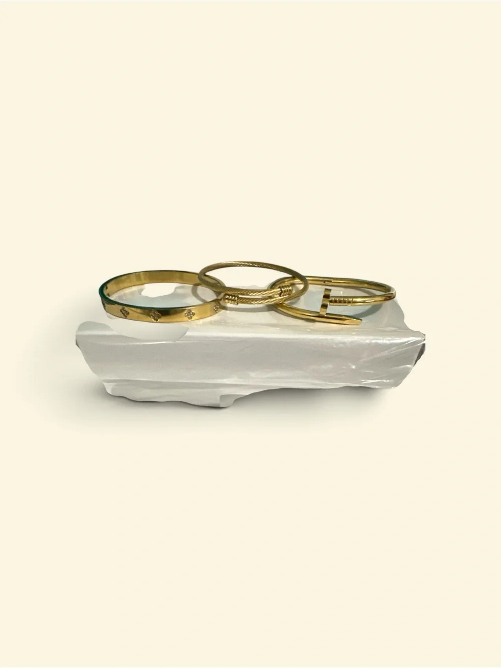 Gold Tone Women's Bracelet Set - Elegant Stackable Bangles